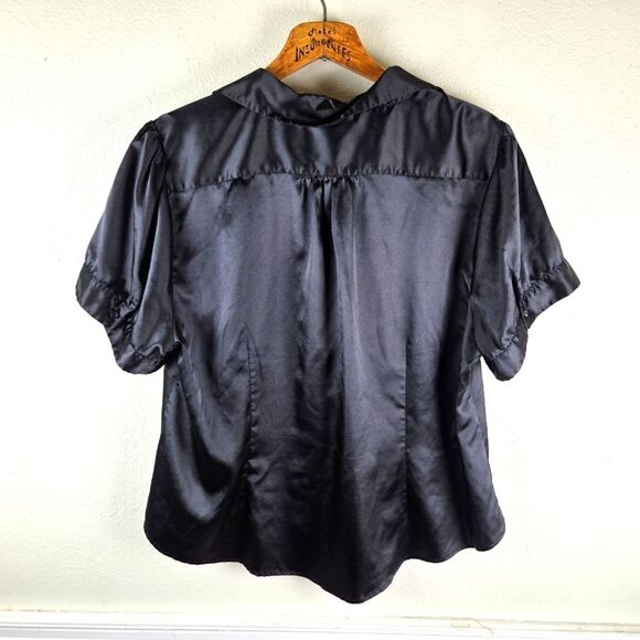Women's Torrid Plus Size Capsule Closet Elegant Black Satin Blouse Size 3xl - Picture 4 of 8
